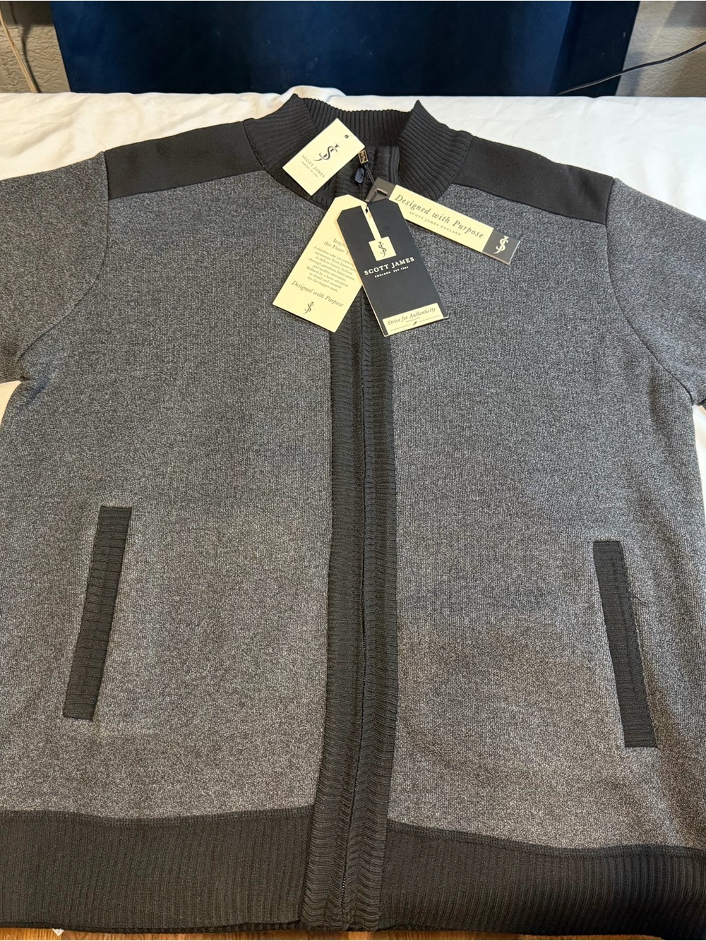 Scott James England Men’s full zip knit sweater
